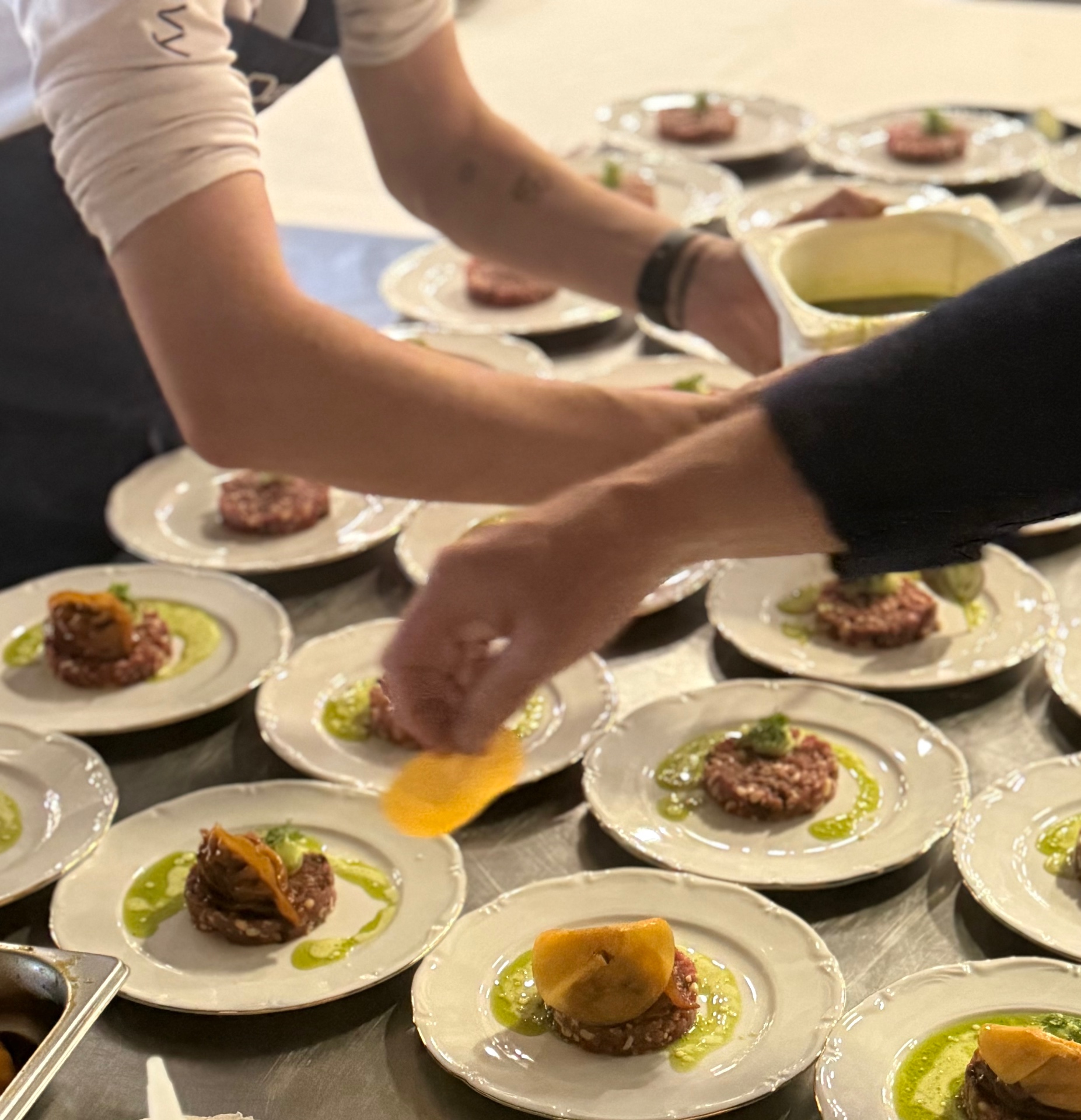 Van DC naar een restaurant. — ALSO Nederland, Exclusief klantenevent in het distributiecentrum. — foto 7 van 9